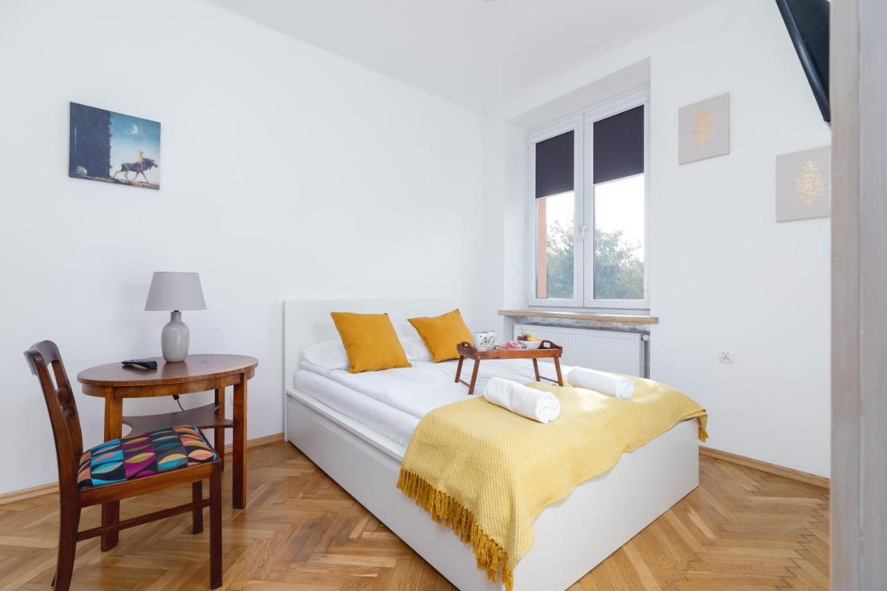 Old Town Apartments Basztowa By Renters Kraków Eksteriør billede